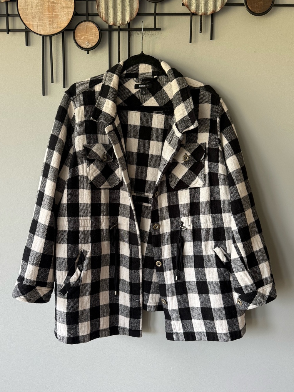 torrid Black & White Buffalo Plaid Utility Shacket size 2 (2x)